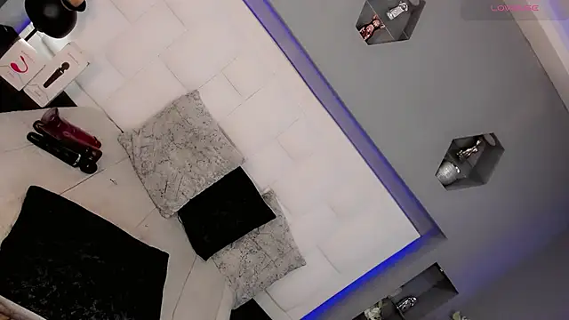 Ariia-janee online show from 26, 5, 2026