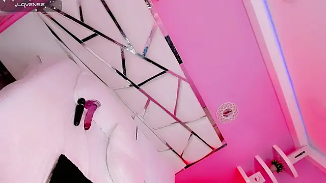 Ariia-janee online show from 18, 1, 2026