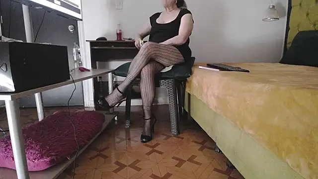 LADY-IN-BLACK online show from 10, 2, 2026