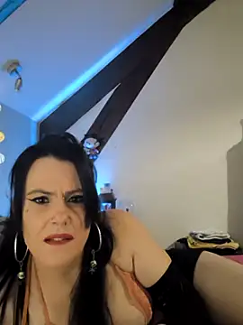 Sosso19squirt online show from 10, 11, 2025