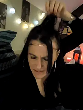 Sosso19squirt online show from 13, 11, 2025