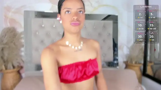 Luna Tylor online show from 23, 9, 2025