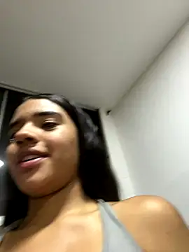 Snapshot of Miagomezx chatting on 3, 11, 2025 Miagomezx online show from 3, 11, 2025