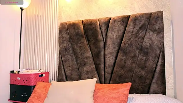 Miagomezx online show from 3, 3, 2026