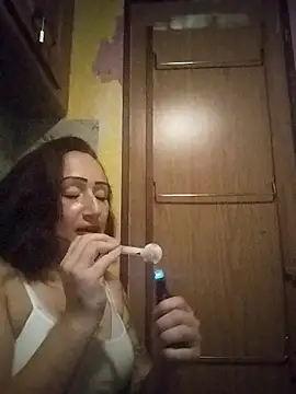 Snapshot of Dirtywhitebitch5150 chatting on 25, 9, 2025 Dirtywhitebitch5150 online show from 25, 9, 2025