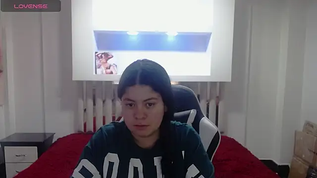 Snapshot of greiccy_20 chatting on 22, 10, 2025 greiccy 20 online show from 22, 10, 2025