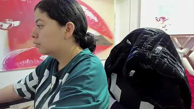 Snapshot of greiccy_20 chatting on 23, 9, 2025 greiccy 20 online show from 23, 9, 2025