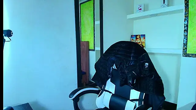 Snapshot of greiccy_20 chatting on 16, 11, 2025 greiccy 20 online show from 16, 11, 2025