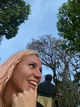 Bruna551 online show from 6, 10, 2025