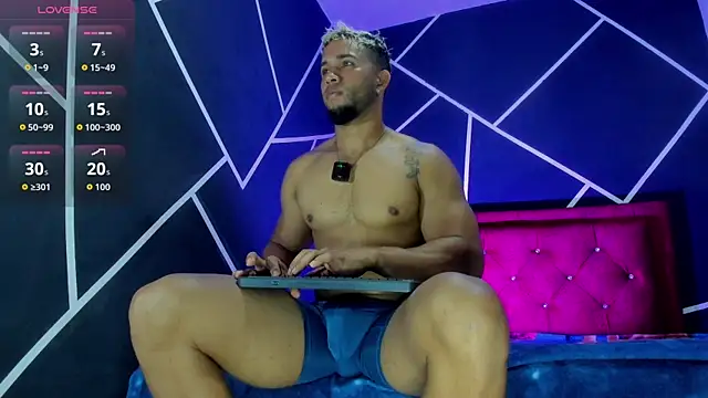 Massimo Cruz online show from 4, 12, 2025