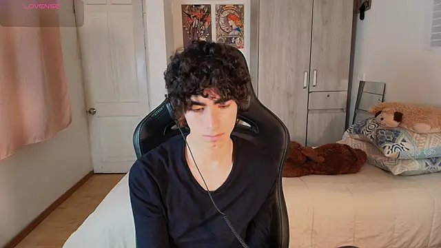 Nude Boy18 online show from 22, 4, 2026