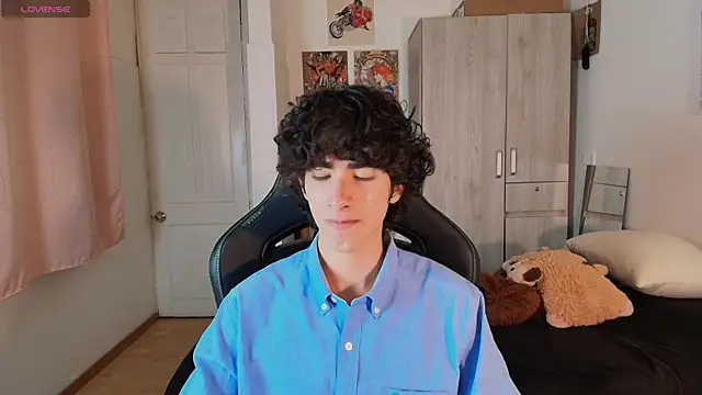Nude Boy18 online show from 3, 5, 2026