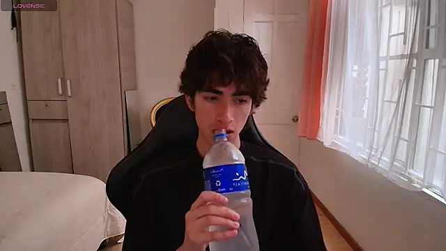 Nude Boy18 online show from 19, 9, 2025