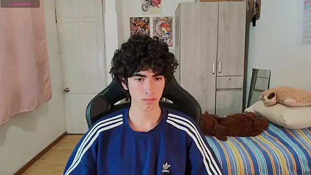 Nude Boy18 online show from 4, 4, 2026