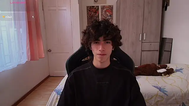 Nude Boy18 online show from 17, 1, 2026