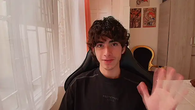 Nude Boy18 online show from 16, 10, 2025