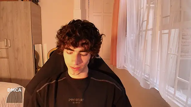 Nude Boy18 online show from 27, 9, 2025