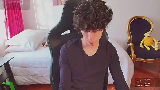 Snapshot of Nude_Boy18 chatting on 14, 7, 2026 Nude Boy18 online show from 14, 7, 2026