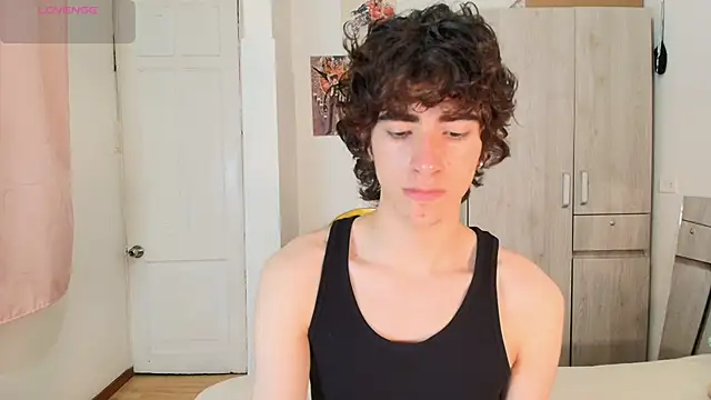 Nude Boy18 online show from 17, 11, 2025