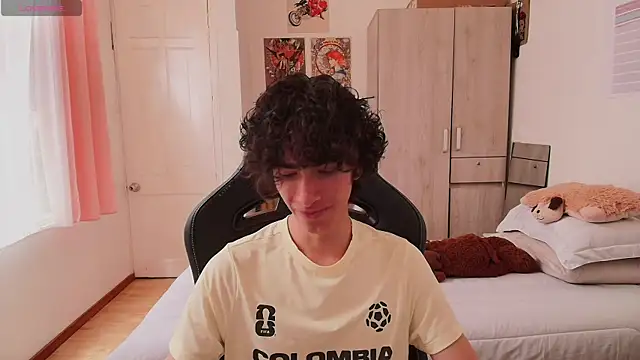 Nude Boy18 online show from 24, 5, 2026