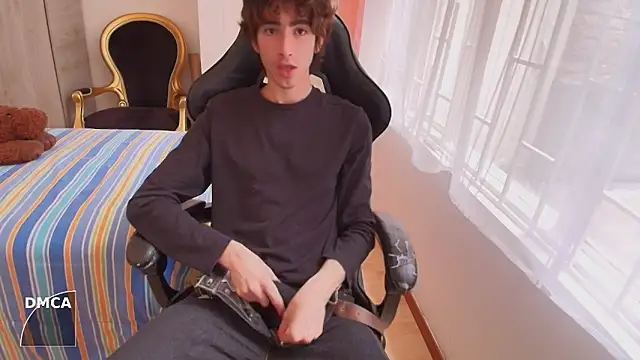 Nude Boy18 online show from 4, 10, 2025