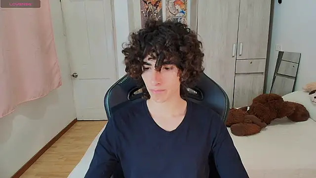 Nude Boy18 online show from 18, 3, 2026