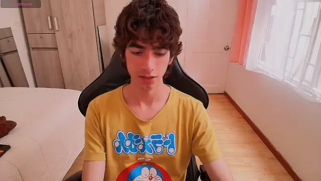 Nude Boy18 online show from 16, 9, 2025