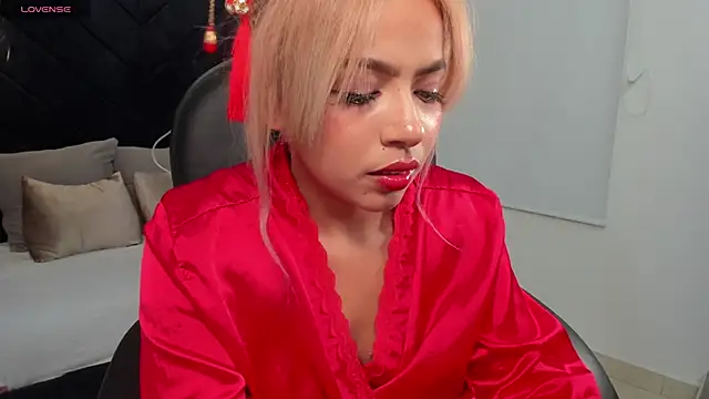 Snapshot of momo_ayasse chatting on 11, 2, 2026 momo ayasse online show from 11, 2, 2026