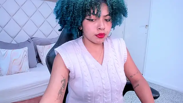 momo ayasse online show from 26, 11, 2025