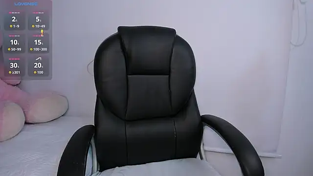 Snapshot of momo_ayasse chatting on 13, 3, 2026 momo ayasse online show from 13, 3, 2026