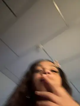 yumi hanna online show from 1, 4, 2026