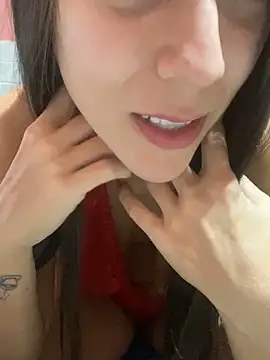 lucioliveira online show from 2, 10, 2025