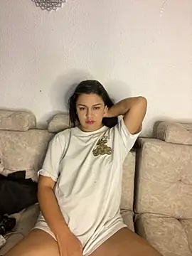 Snapshot of lunita_sweet5 chatting on 18, 10, 2025 lunita sweet5 online show from 18, 10, 2025