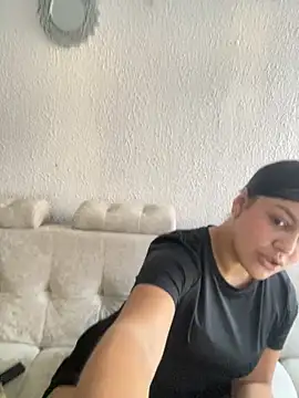 Snapshot of lunita_sweet5 chatting on 24, 10, 2025 lunita sweet5 online show from 24, 10, 2025