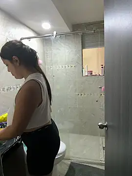 Snapshot of lunita_sweet5 chatting on 1, 2, 2026 lunita sweet5 online show from 1, 2, 2026