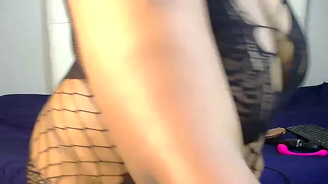 Curvy CumBucket online show from 23, 9, 2025