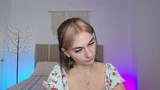 Little mia   online show from 23, 2, 2026