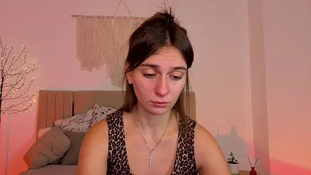 Little mia   online show from 28, 11, 2025