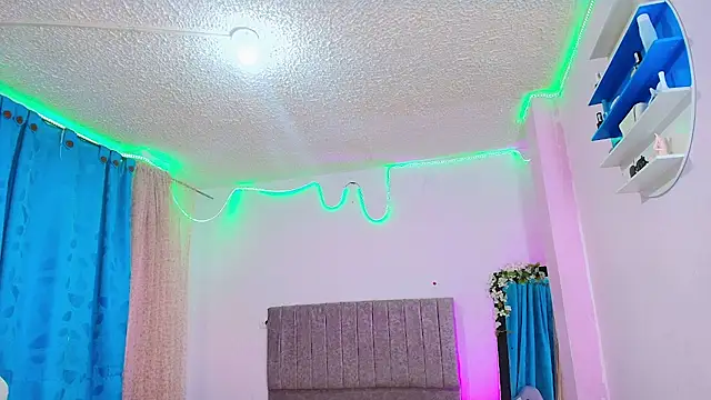 MiSofialeal online show from 19, 2, 2026