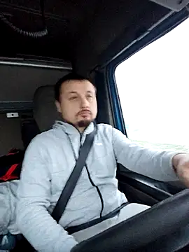 Amberdual online show from 2, 12, 2025