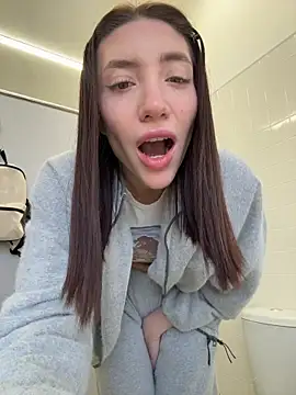 BallerinaCappuccino  online show from 4, 3, 2026