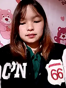 XoiXoi232 online show from 4, 11, 2025