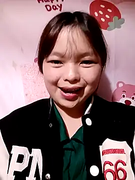 XoiXoi232 online show from 4, 11, 2025