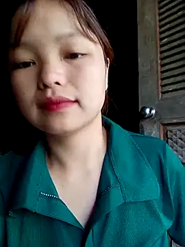 XoiXoi232 online show from 5, 10, 2025