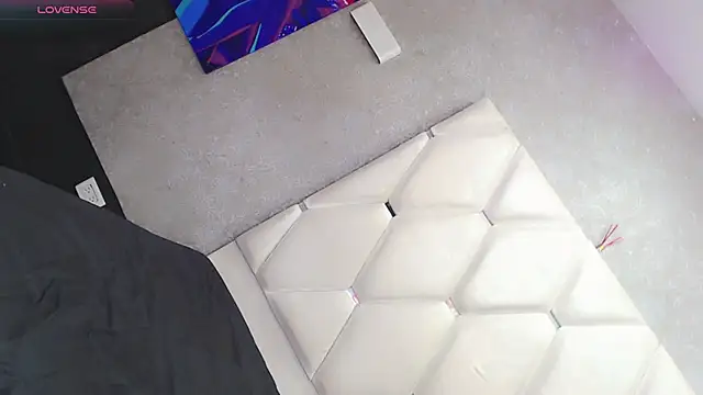 Milla Star  online show from 5, 10, 2025