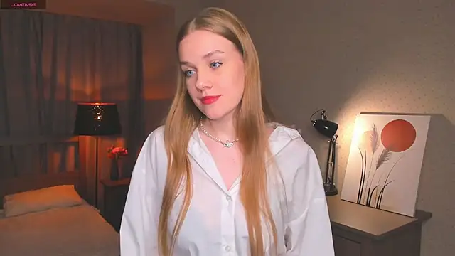 OdellaFrake online show from 13, 9, 2025