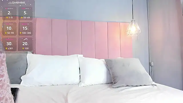 Cloe Black online show from 1, 11, 2025