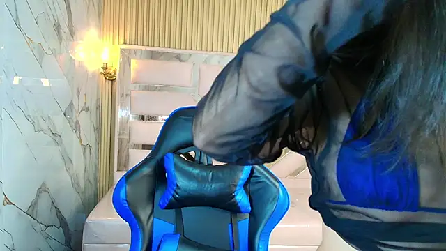 zoe r  online show from 21, 10, 2025