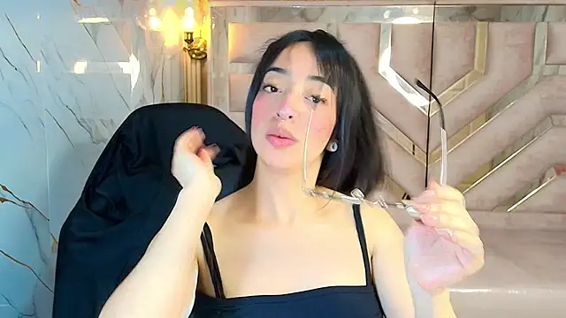 zoe r  online show from 13, 9, 2025