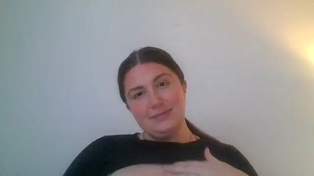 CherryJuneExperience online show from 19, 12, 2025